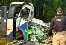 Choque entre autobús de pacientes y camión deja 23 falle.cidos en Brasil