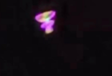 Misterioso objeto fluorescente aparece en el cielo y desata teorías sobre un OVNI